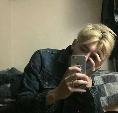 阿道夫怪姥姥