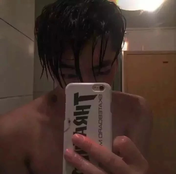 艾小镜