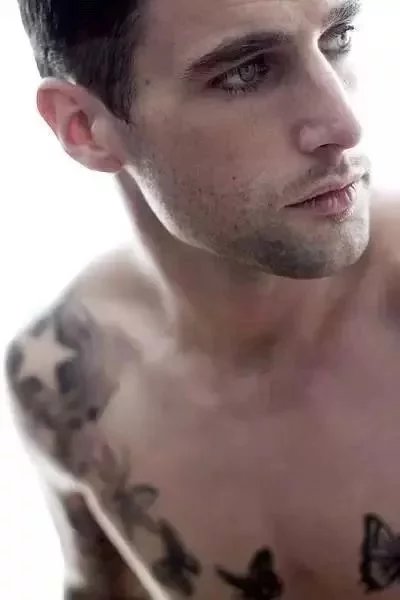 mua~