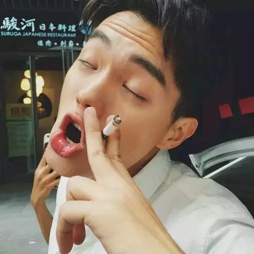 王晓茹是憨熊。