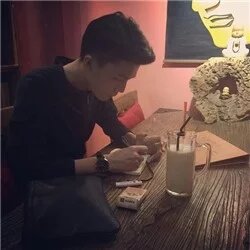 偷笑哈哈哈钨